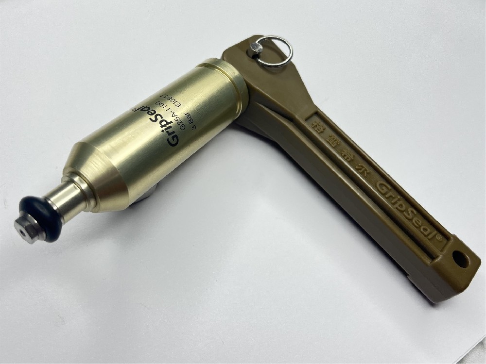 格雷希爾G25A內(nèi)脹式快速密封連接器發(fā)動機(jī)水道測試